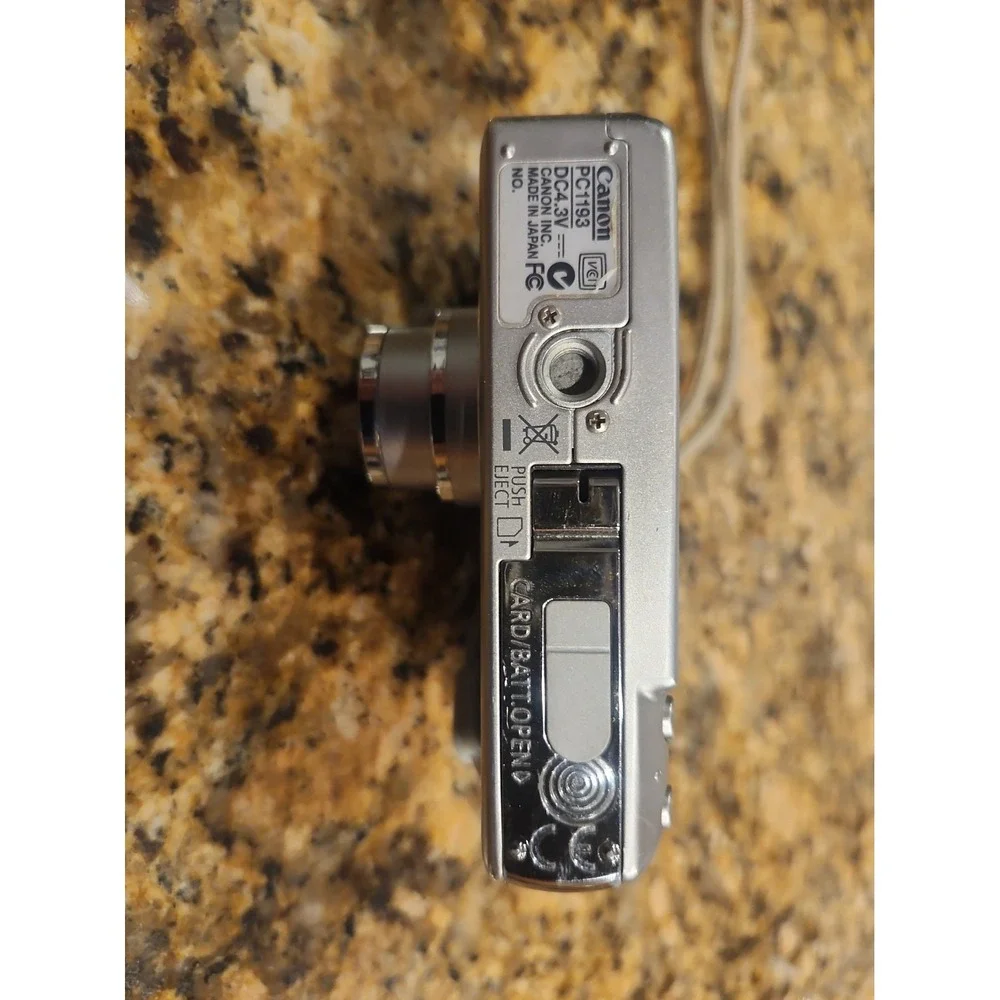 Canon PowerShot SD600 6.0MP Compact Digital Camera Battery & Charger TESTED